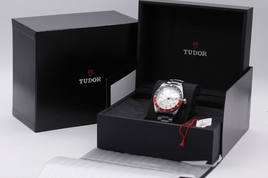 Tudor Black Bay GMT M79830RB-0010